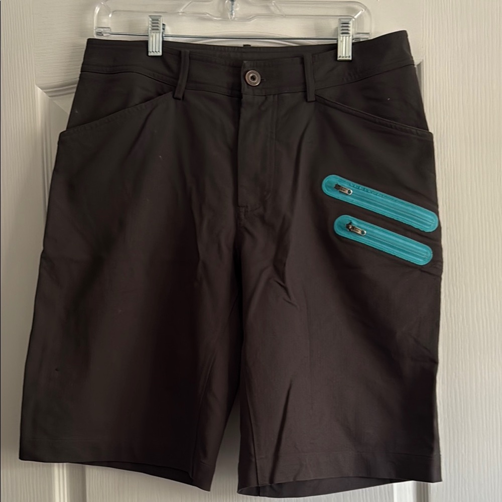 lululemon athletica Men's Shorts - Black with Blue Accents